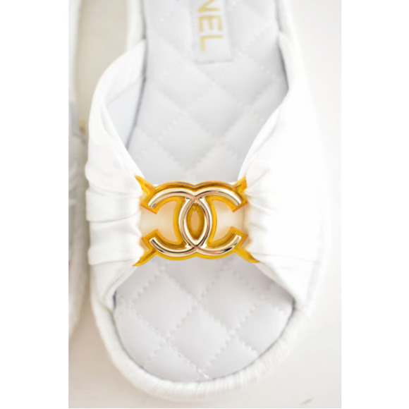 Chanel 20S White Coco Beach Gold CC Logo Slide Espadrille Sandal Mule Flat 36 - Picture 11 of 12